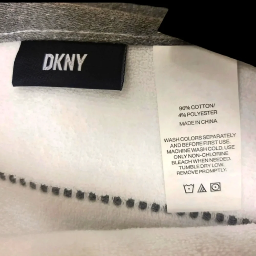8pc DKNY White Dark Gray Dot Pin Stripe Bath / Hand / Washcloth Towel Set New